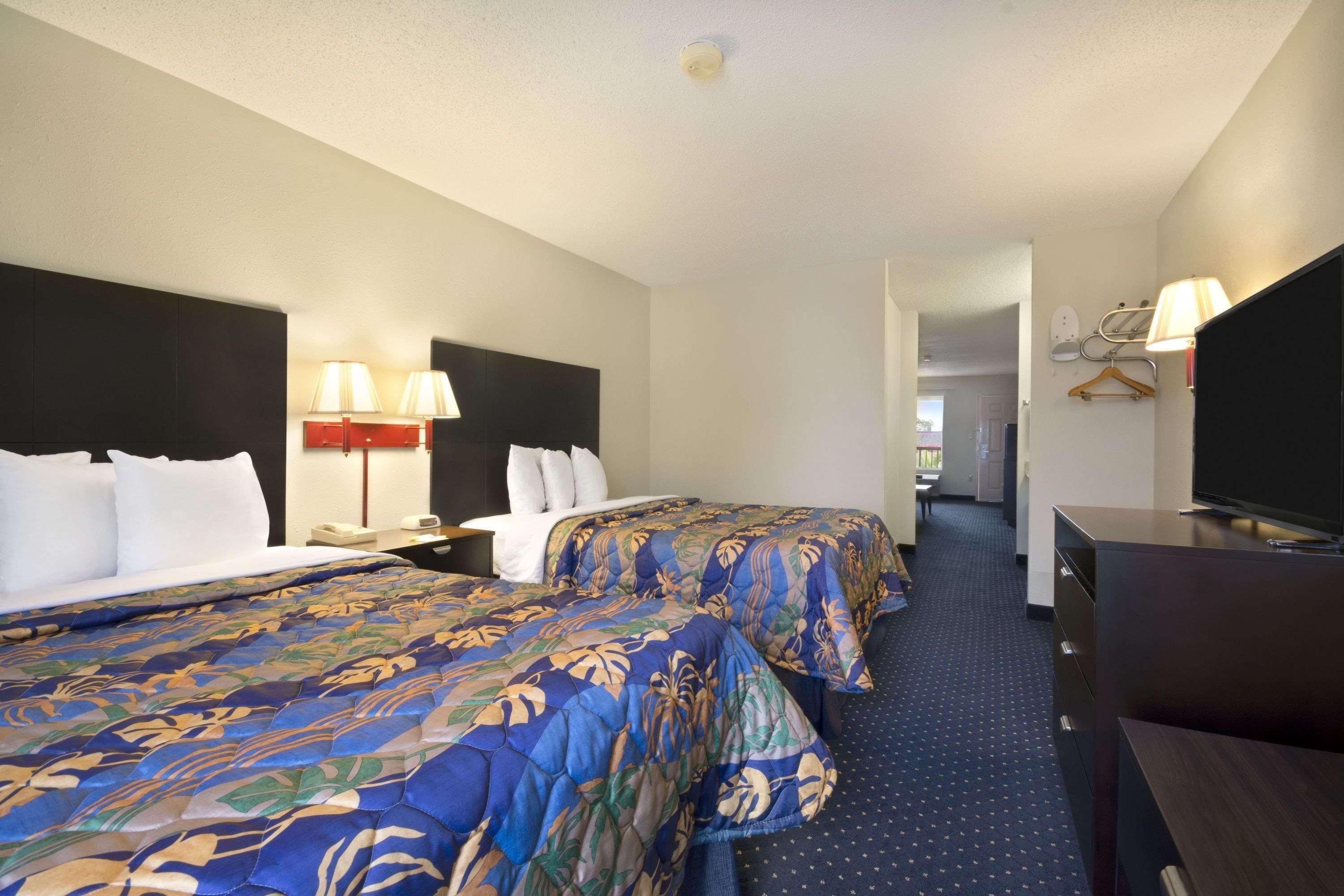 Days Inn By Wyndham Alma Bilik gambar