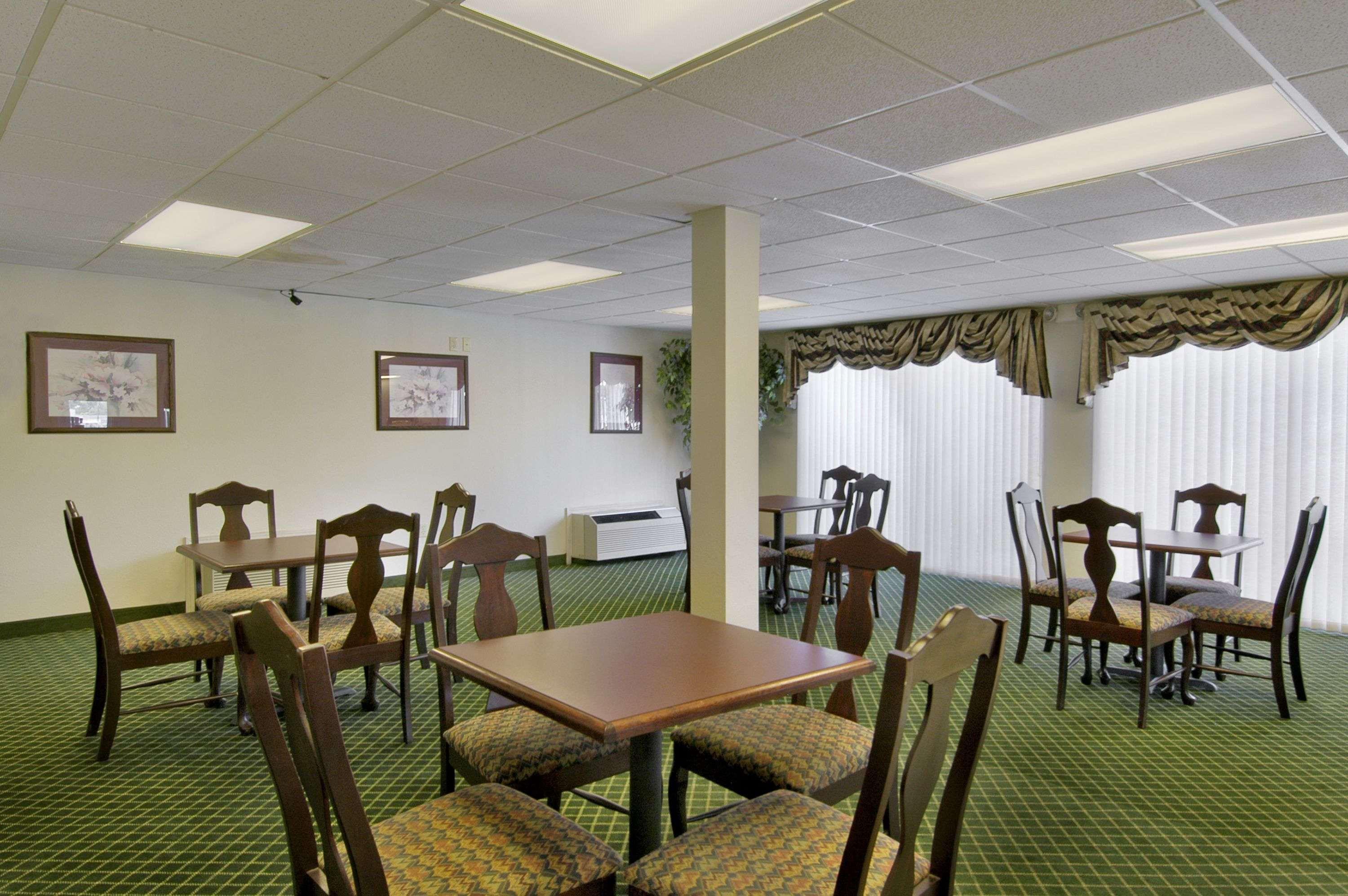 Days Inn By Wyndham Alma Luaran gambar